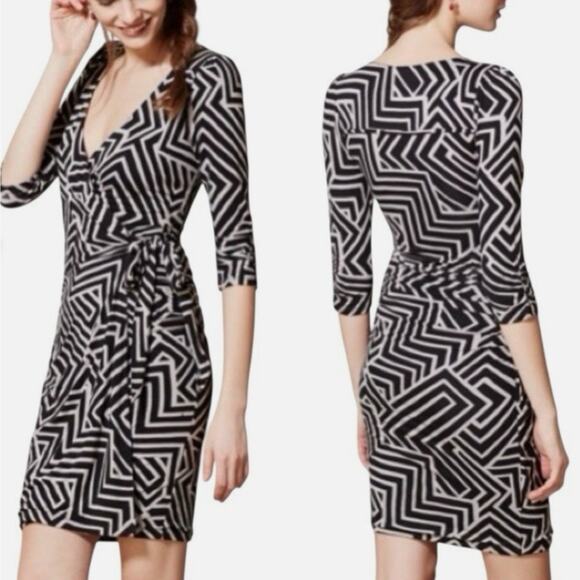 Anthropologie Vanessa Virginia Lena Wrap Dress Black White Stretch Rayon Small - Picture 1 of 12